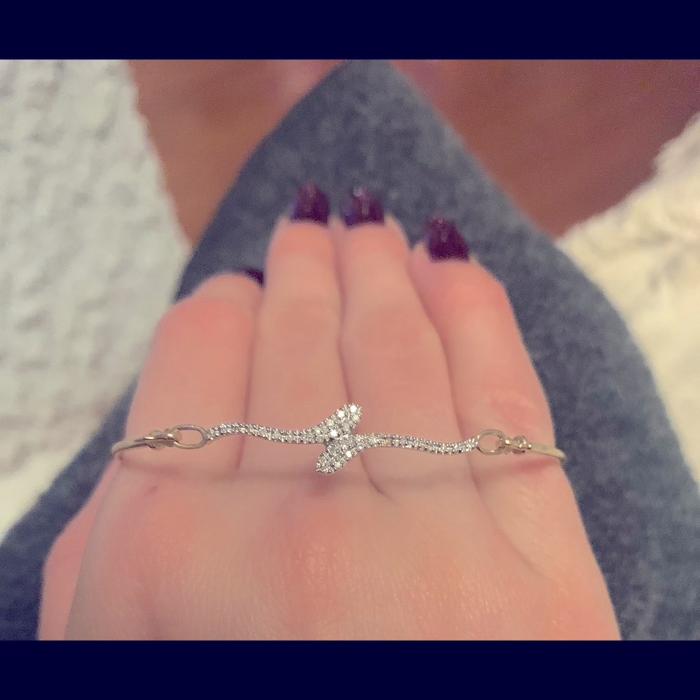 14kt Yellow Gold and 0.1 ct Diamond snake bangle